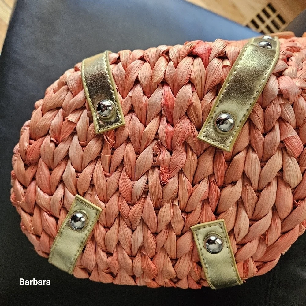 Seagull Studios "Urban Beach" Tangerine Raffia with Cornhusk Wooden Handles Bag - Picture 10 of 15